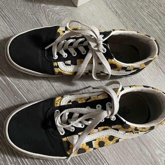 Vans Customs Old Skool Checkerboard Sunflower Skate Shoes Kids Girls Youth - Picture 6 of 6